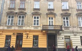 Смарт апартаменти на Пекарській 26